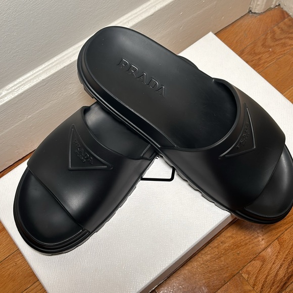 Prada rubber slides in black - Picture 3 of 4